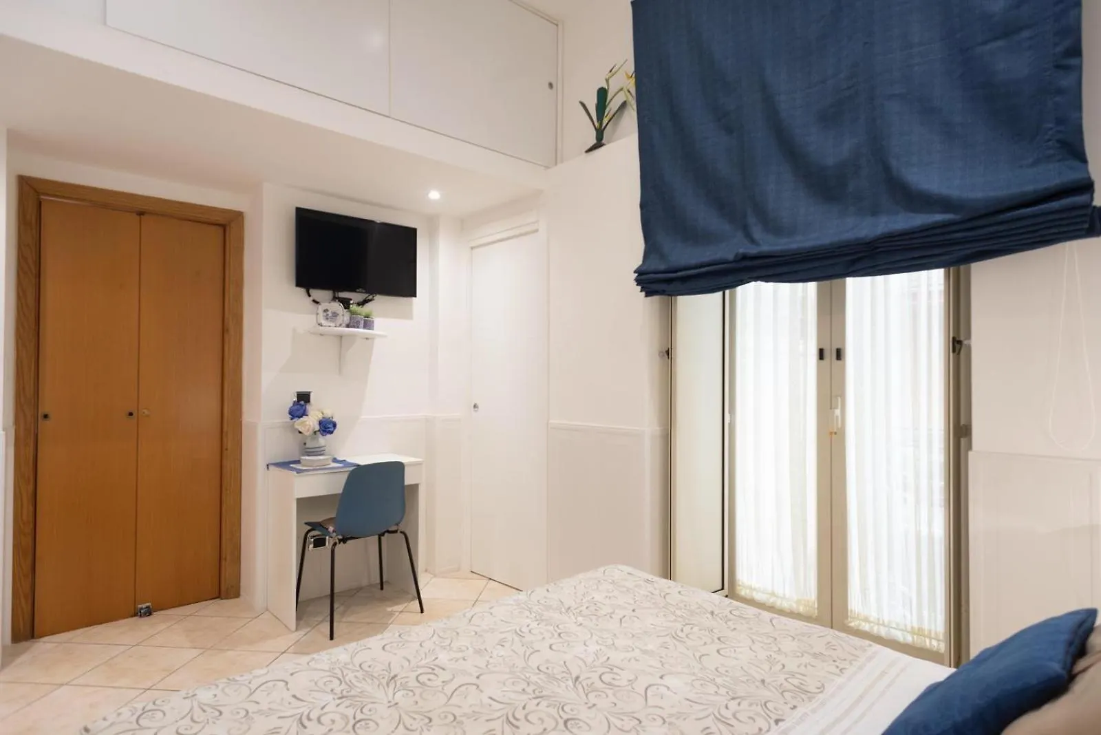 Domus Cirillo13 Apartment Naples 0*,  Italy