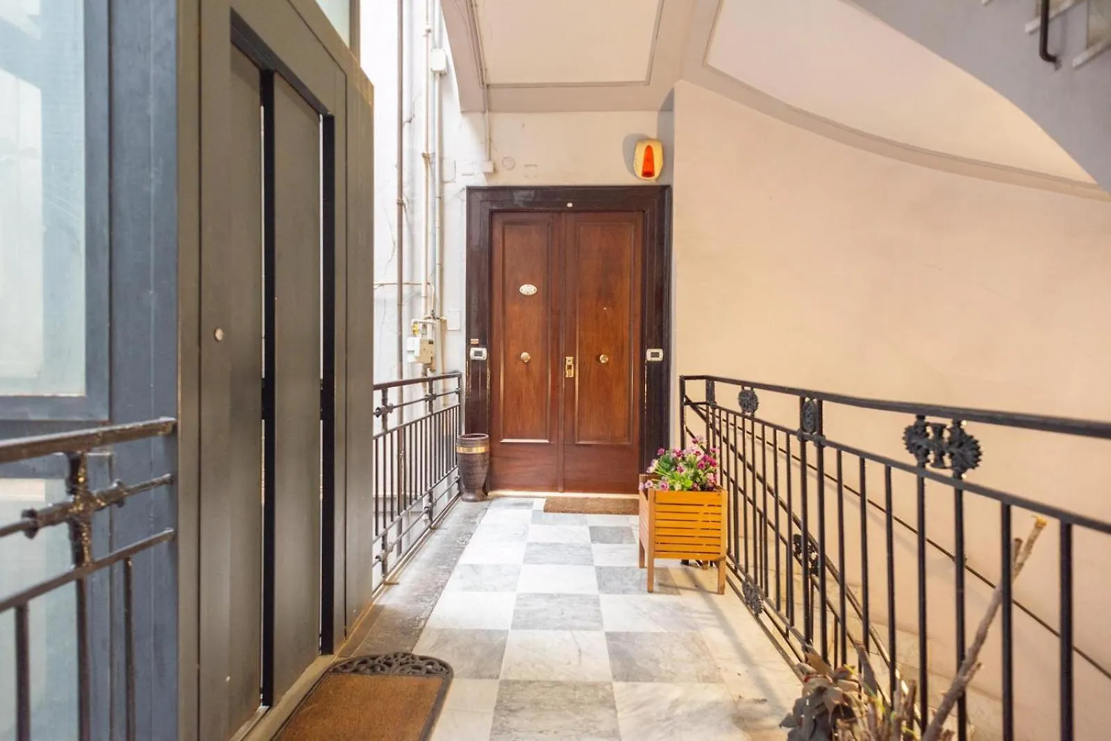 Domus Cirillo13 Apartment Naples